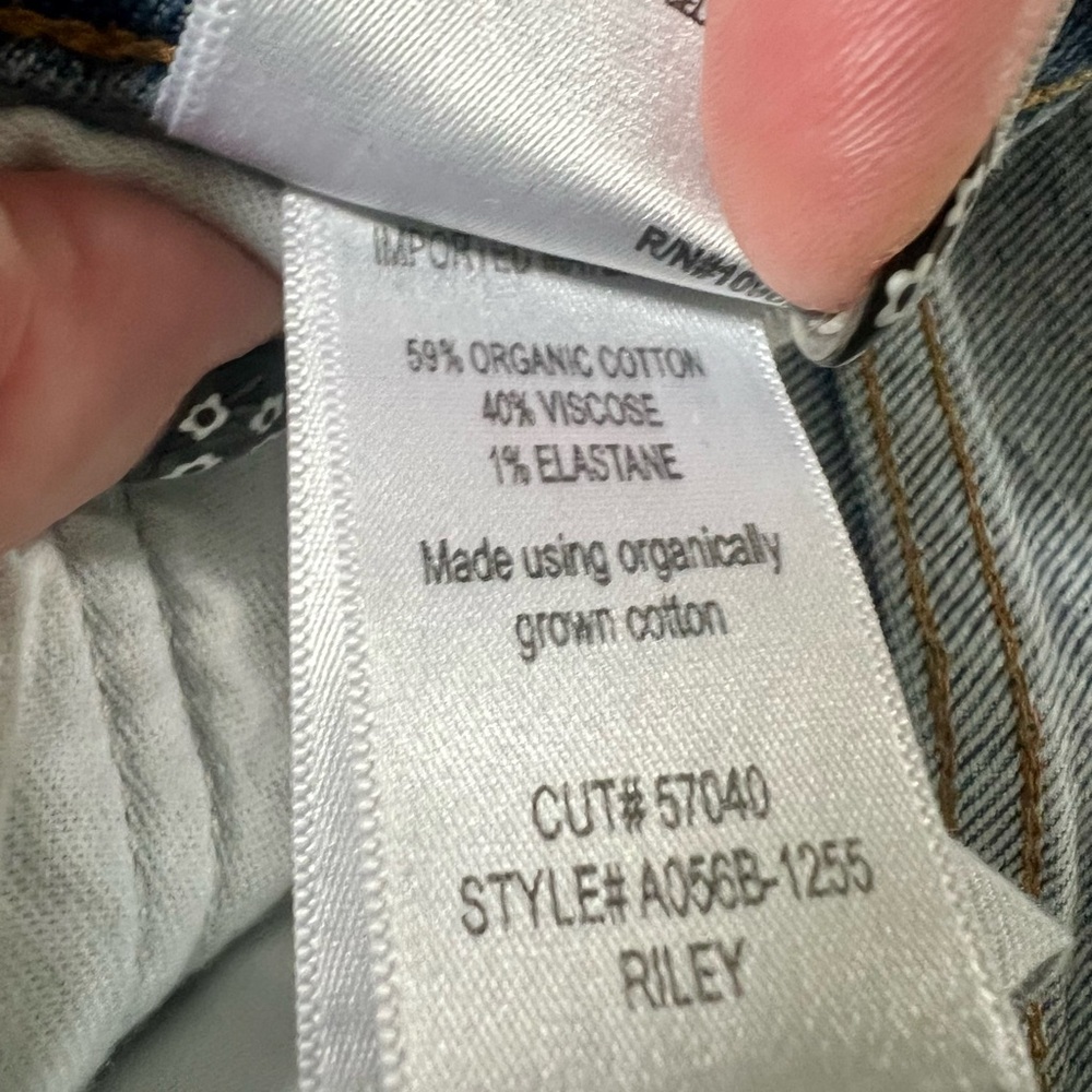 Agolde Riley Distressed Jeans - Picture 8 of 8